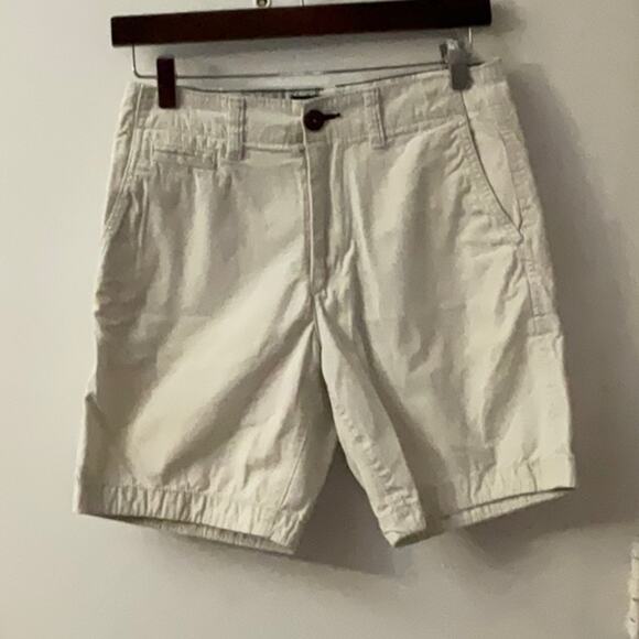 American Eagle Outfitters Prep Bermuda Shorts 26 Light Khaki Casual Vacation - Picture 1 of 13